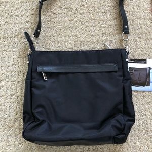 Travelpro Ladies Black Handbag, MINT Condition